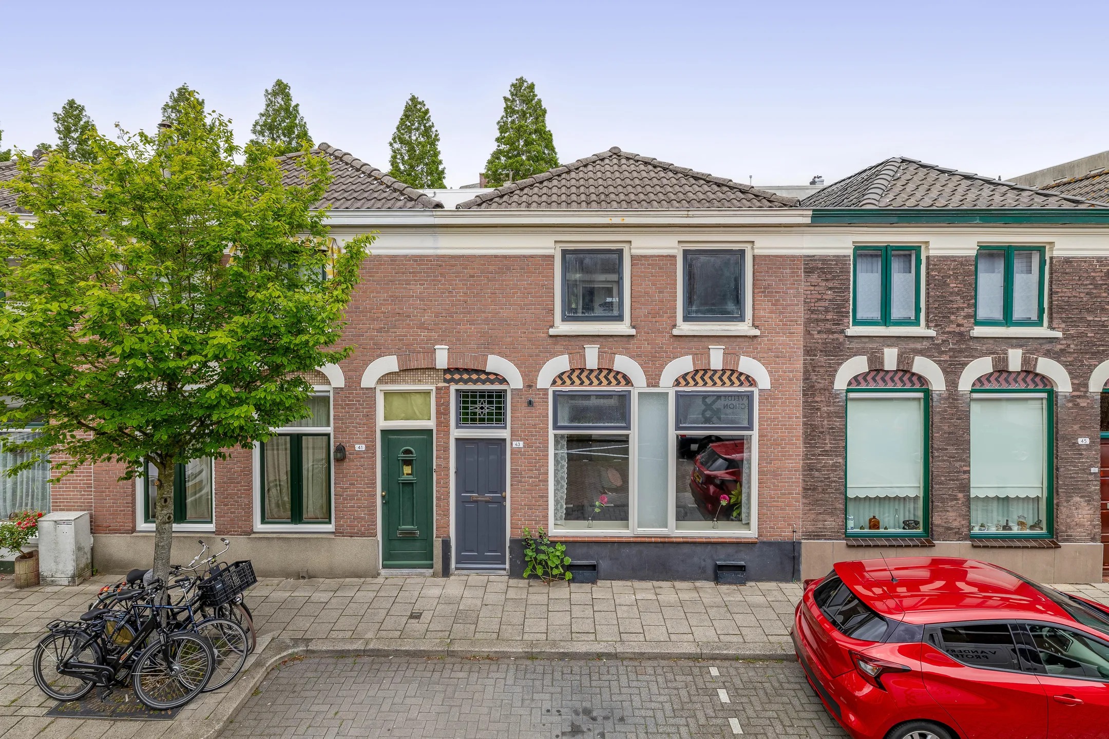 Tussenwoning Oosterstraat 43 in Schiedam
