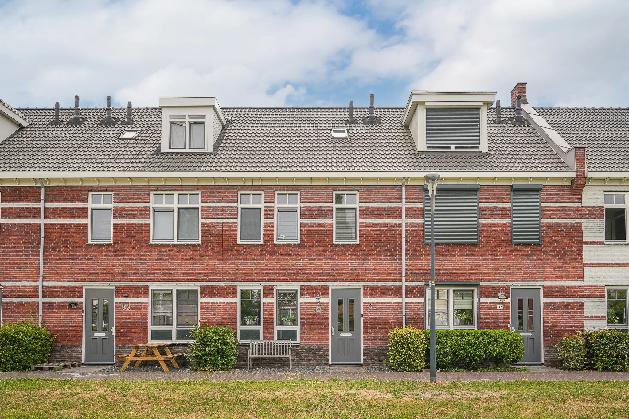 Tussenwoning Tinbergenplantsoen 35 in Zaltbommel