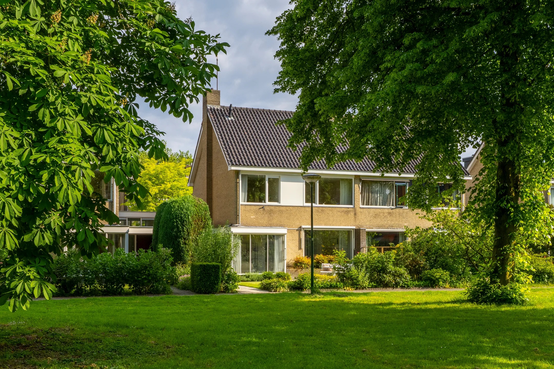 2-onder-1-kapwoning J F Kennedylaan 30 in Bunnik