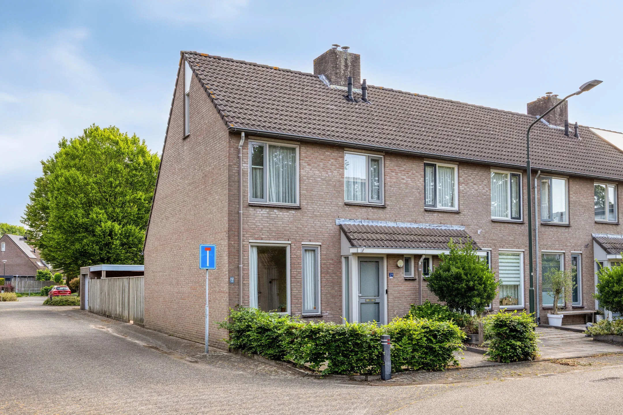 Hoekwoning Ambachtsweg 29 in Sint-Michielsgestel