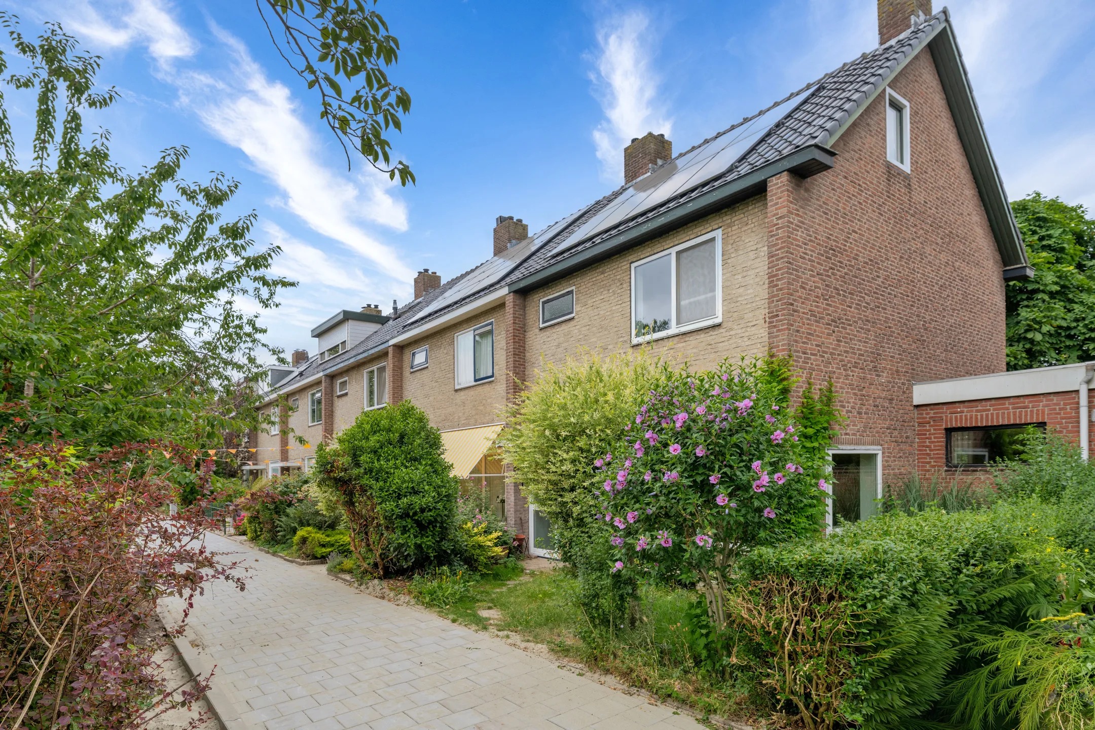 Hoekwoning Beatrixstraat 27 in Leiderdorp