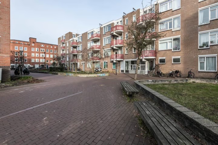 Benedenwoning Minahassastraat 9 in Amsterdam