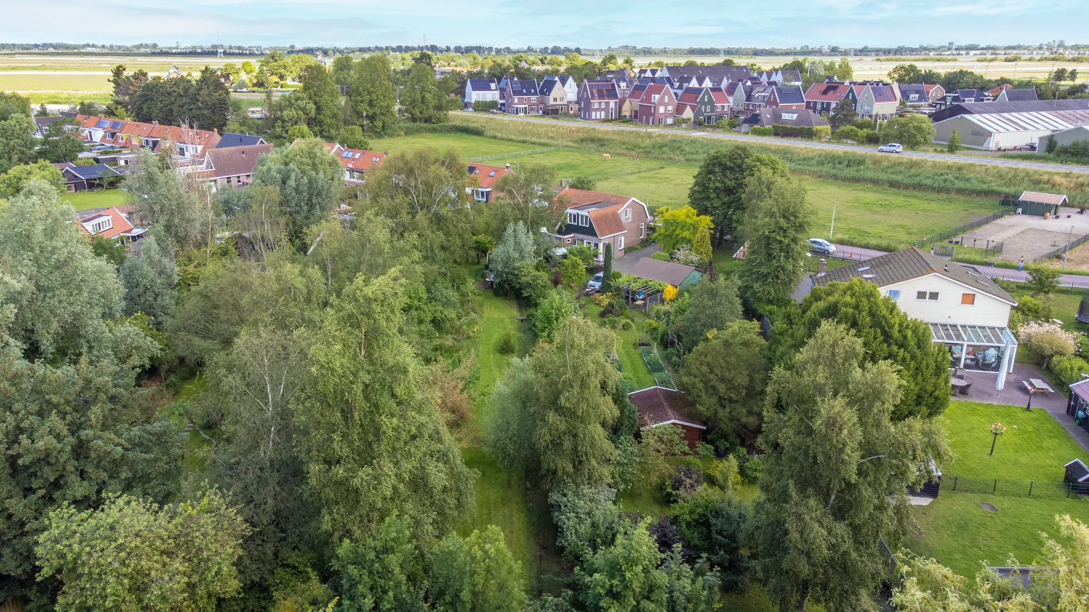 2-onder-1-kapwoning Veldweg 165 in Westzaan