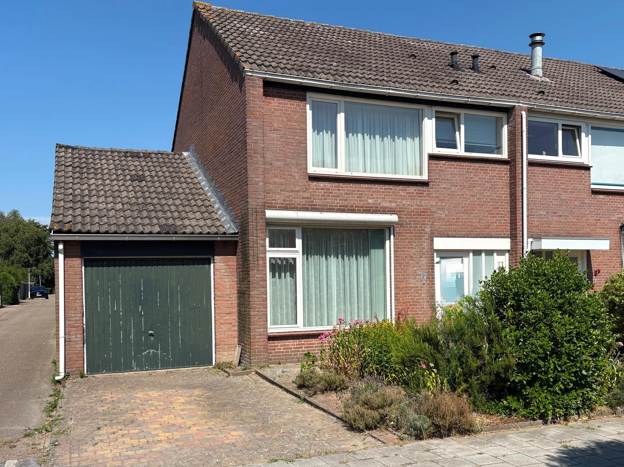 Halfvrijstaande woning Drostlaan 8 a in Sluiskil