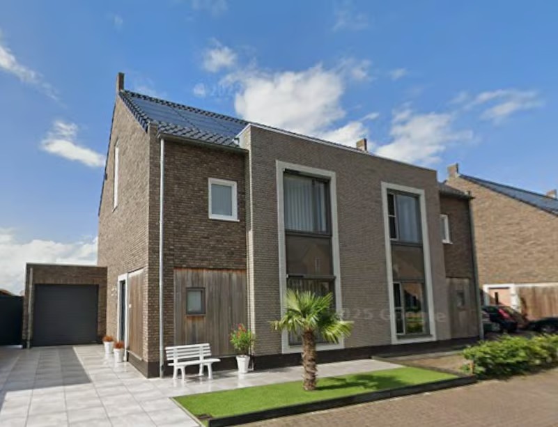 2-onder-1-kapwoning Veldleeuwerik 13 in Venray