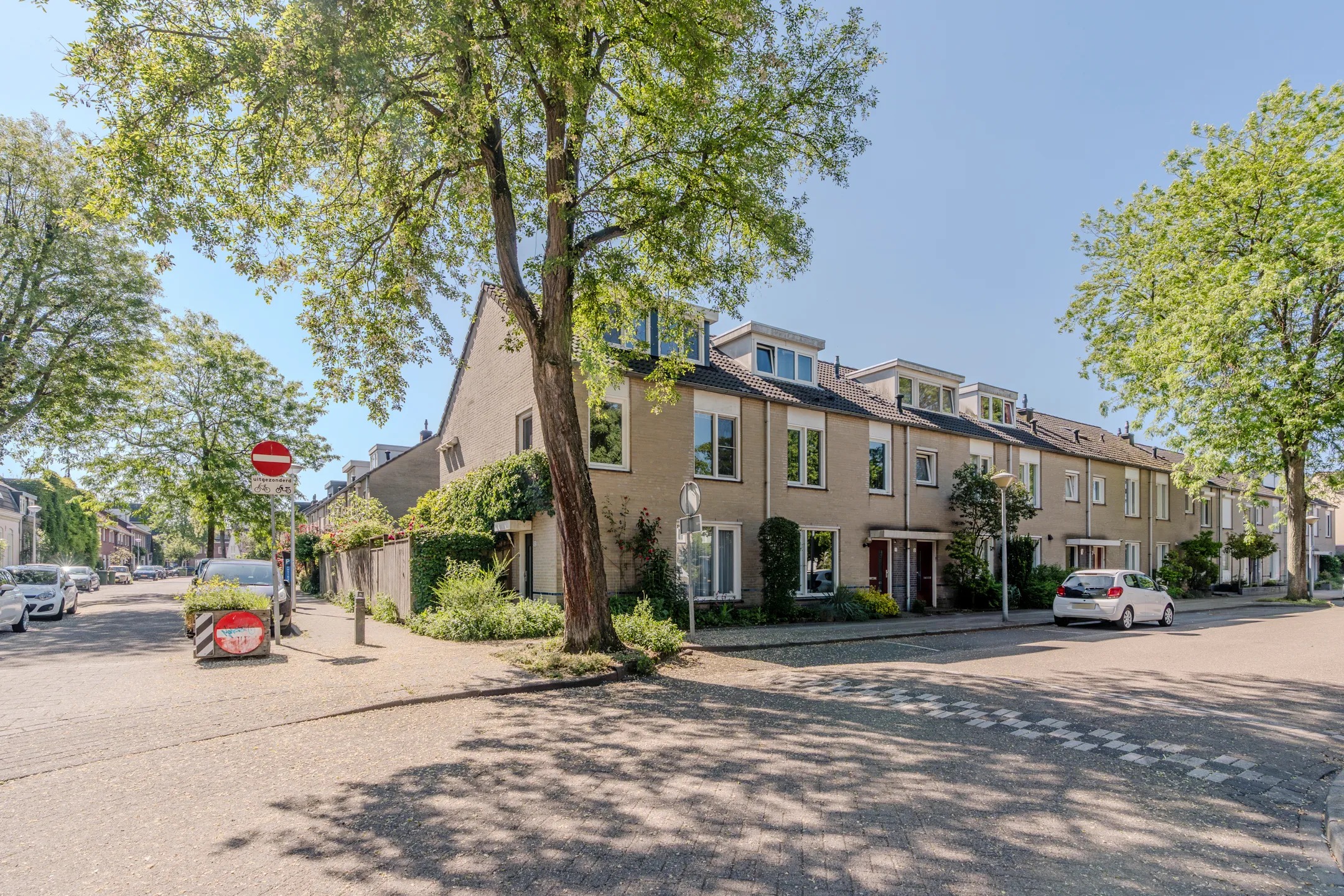 Hoekwoning Palingstraat 12 in Eindhoven