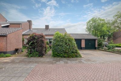 Hoekwoning Krekelmeent 105 in Hilversum