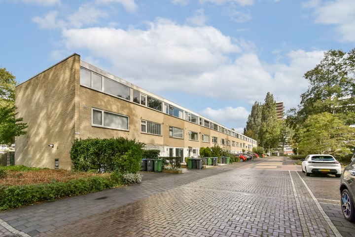 Hoekwoning (drive-in woning) Donau 3 in Amstelveen