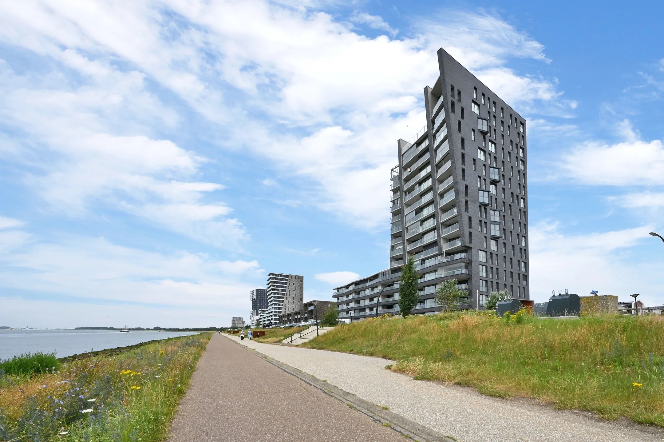 Galerijflat Elbe 46 in Maassluis