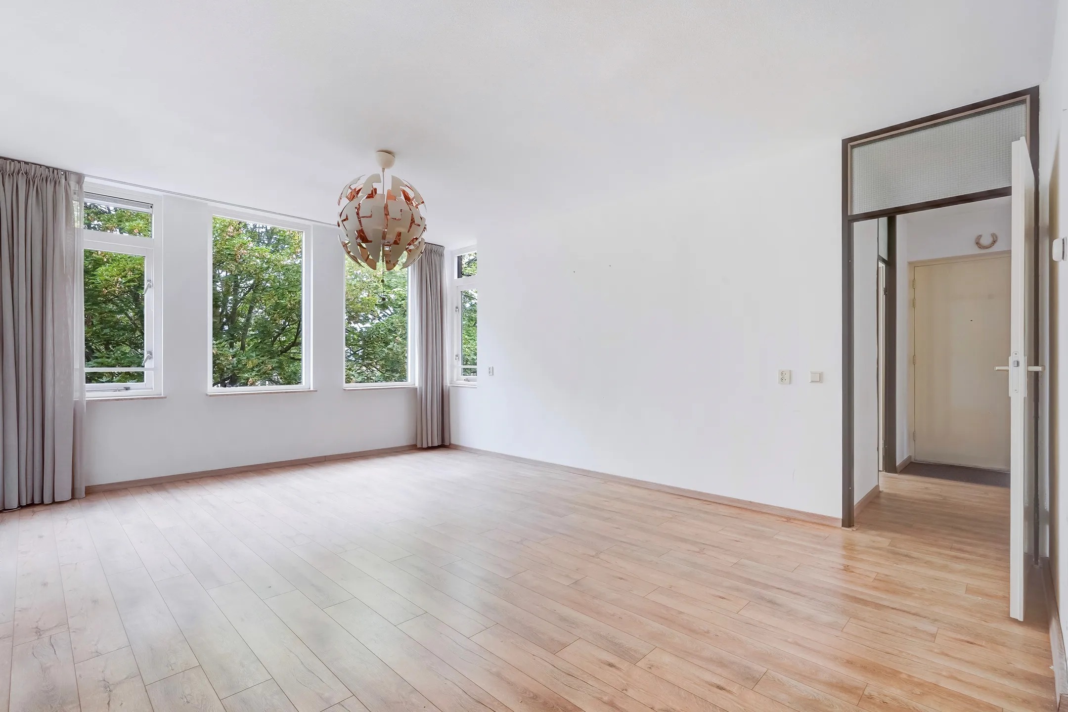 Portiekflat John Rädeckerkade 27 in Den Haag