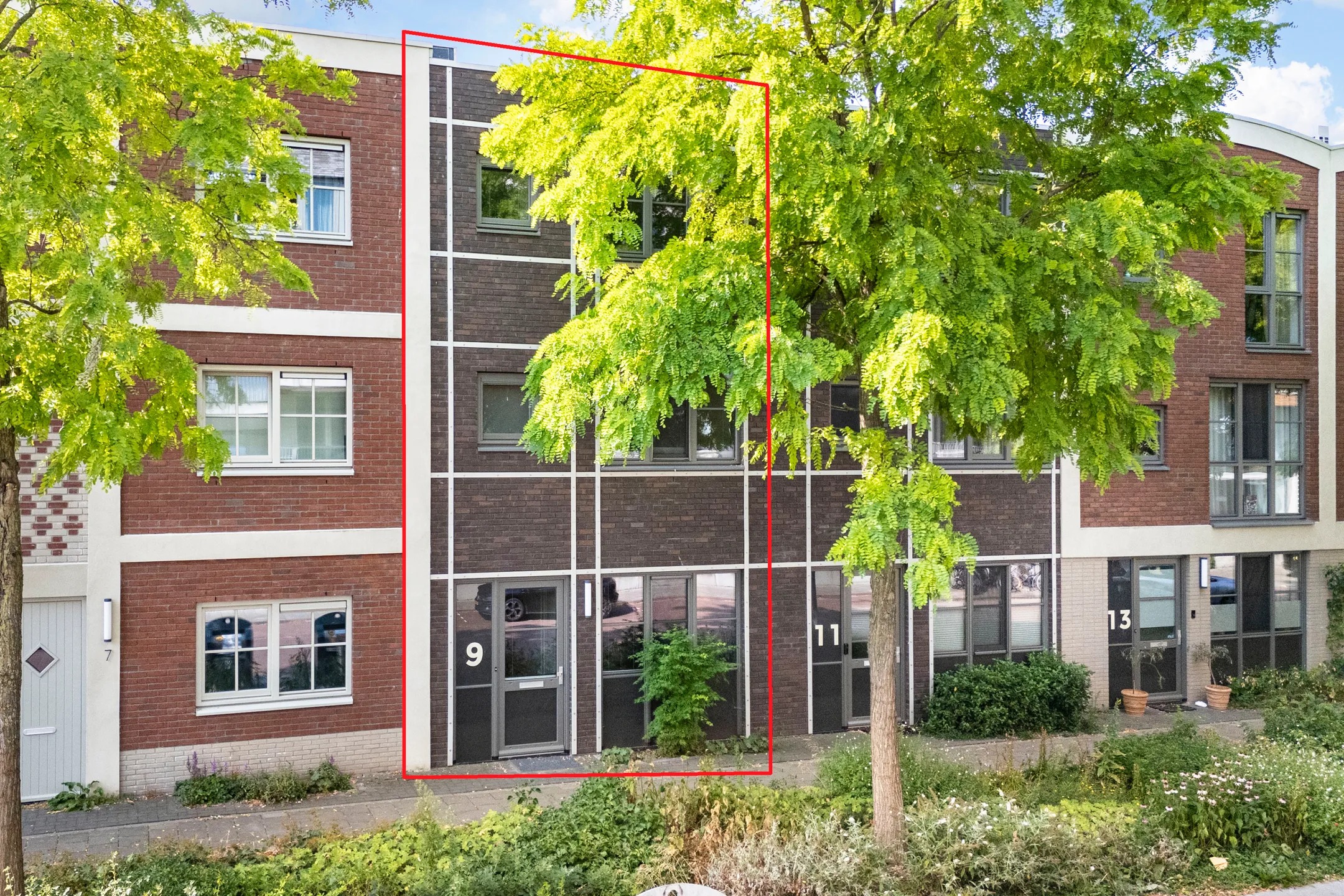 Tussenwoning Thomas J. Witteroosstraat 9 in Arnhem