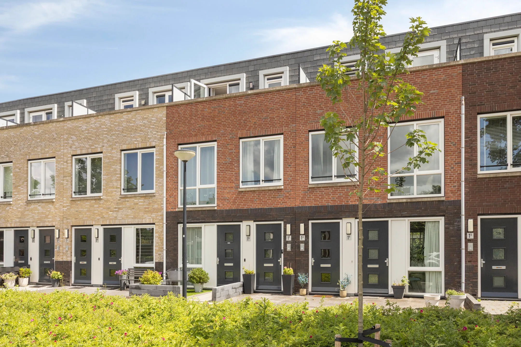 Bovenwoning Beukenlaan 1 P in Spijkenisse