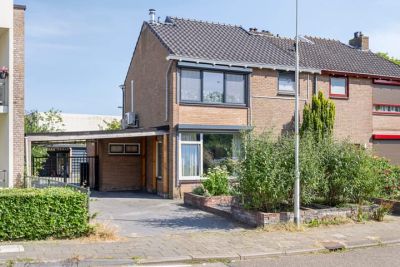 Eengezinswoning, 2-onder-1-kapwoning Goudenregenstraat 37 in Doesburg