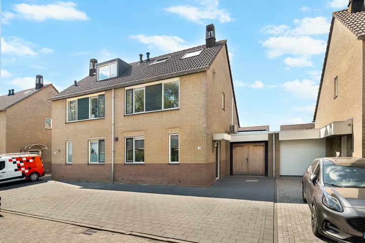 Geschakelde 2-onder-1-kapwoning Biezengors 14 Puttershoek