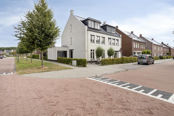 2-onder-1-kapwoning Anna Nabermanlaan 1 in Kampen