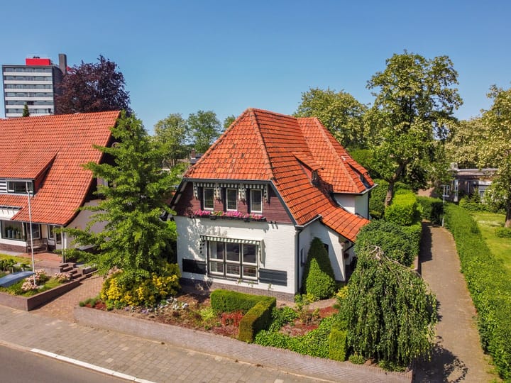 Villa, vrijstaande woning Dokter Blumenkampstraat 8 in Venlo
