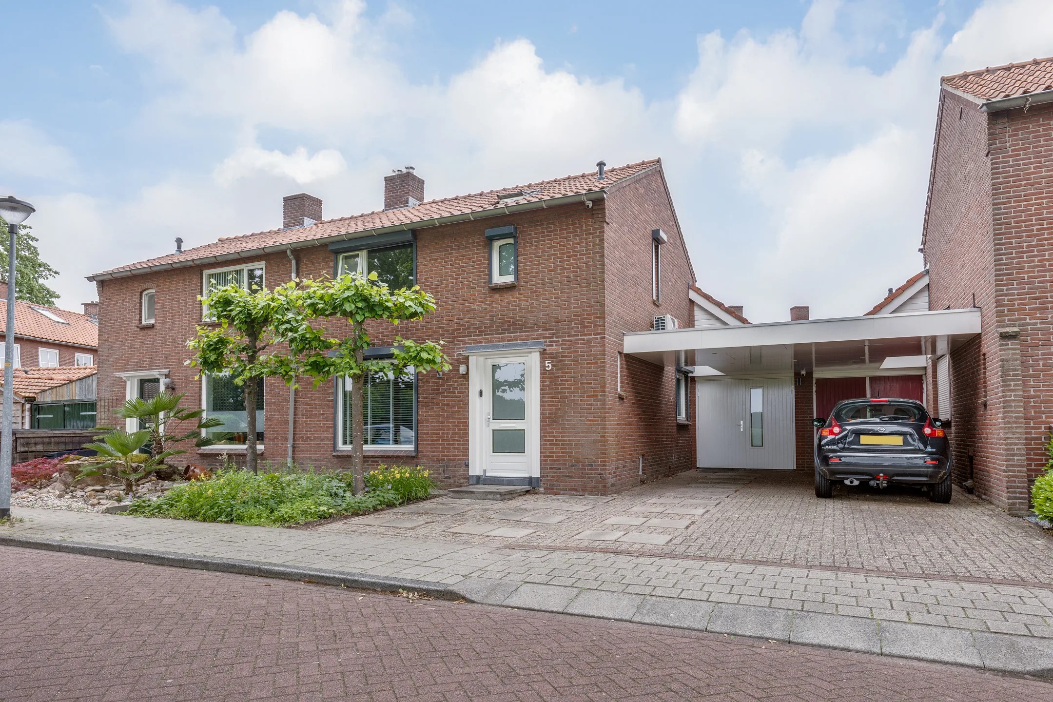 Geschakelde 2-onder-1-kapwoning Ursulastraat 5 Harreveld