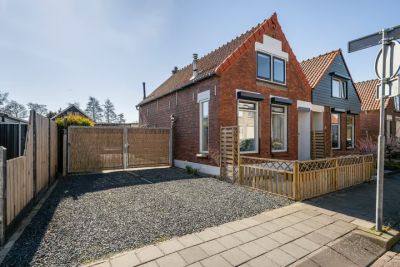 2-onder-1-kapwoning Hoenderweg 105 in Sint-Annaland