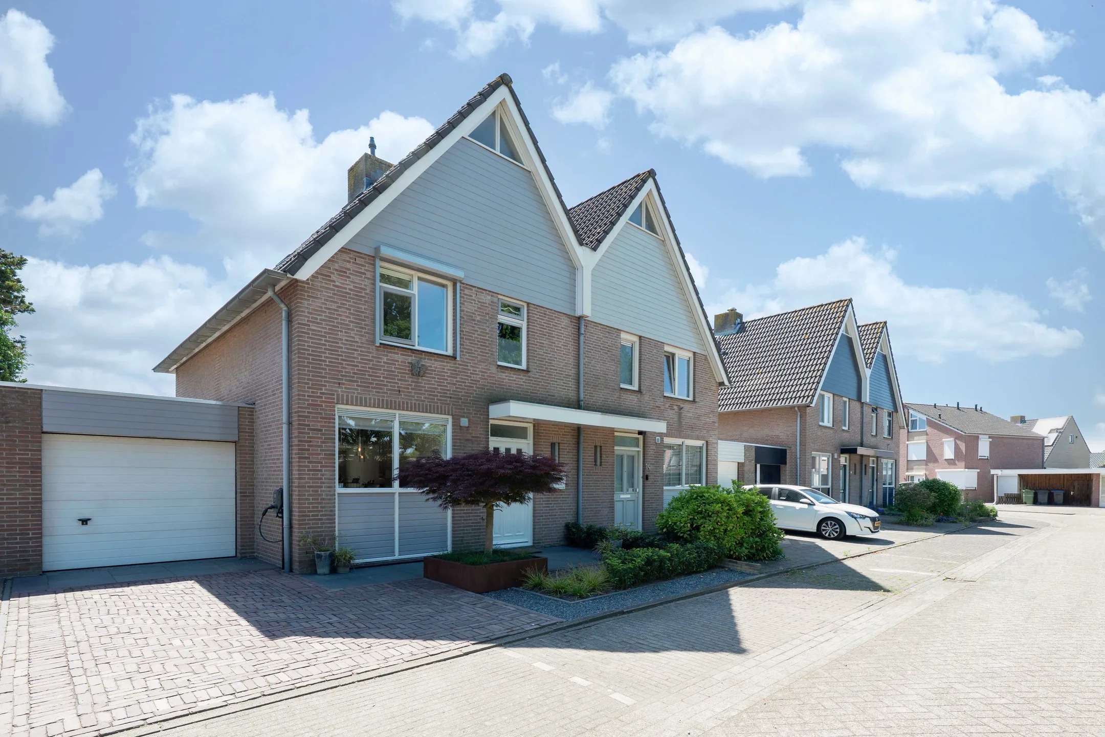 Geschakelde 2-onder-1-kapwoning Voorste Monnikenland 16 in Hoeven