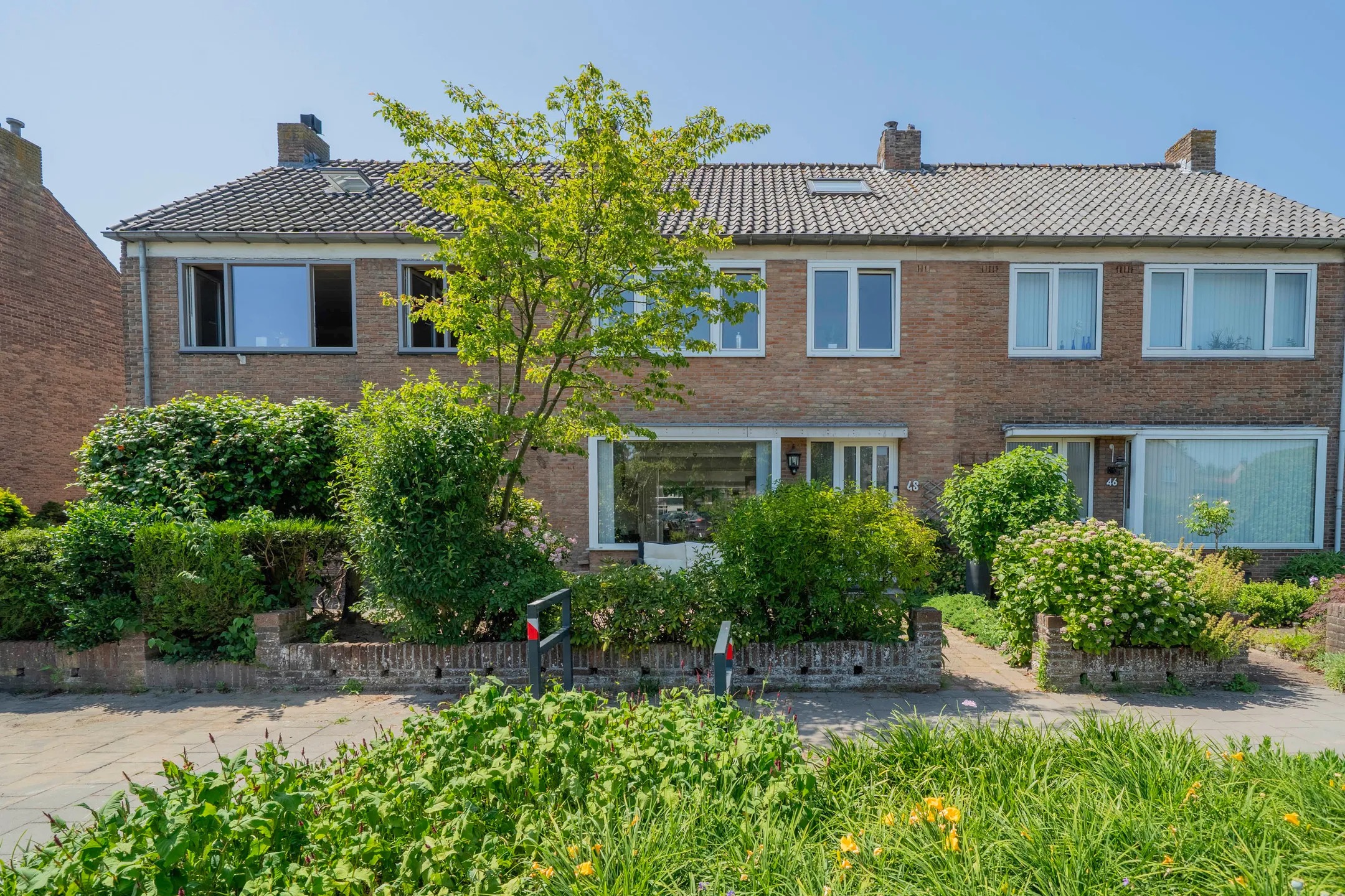 Tussenwoning Van den Vondellaan 48 in Driehuis NH