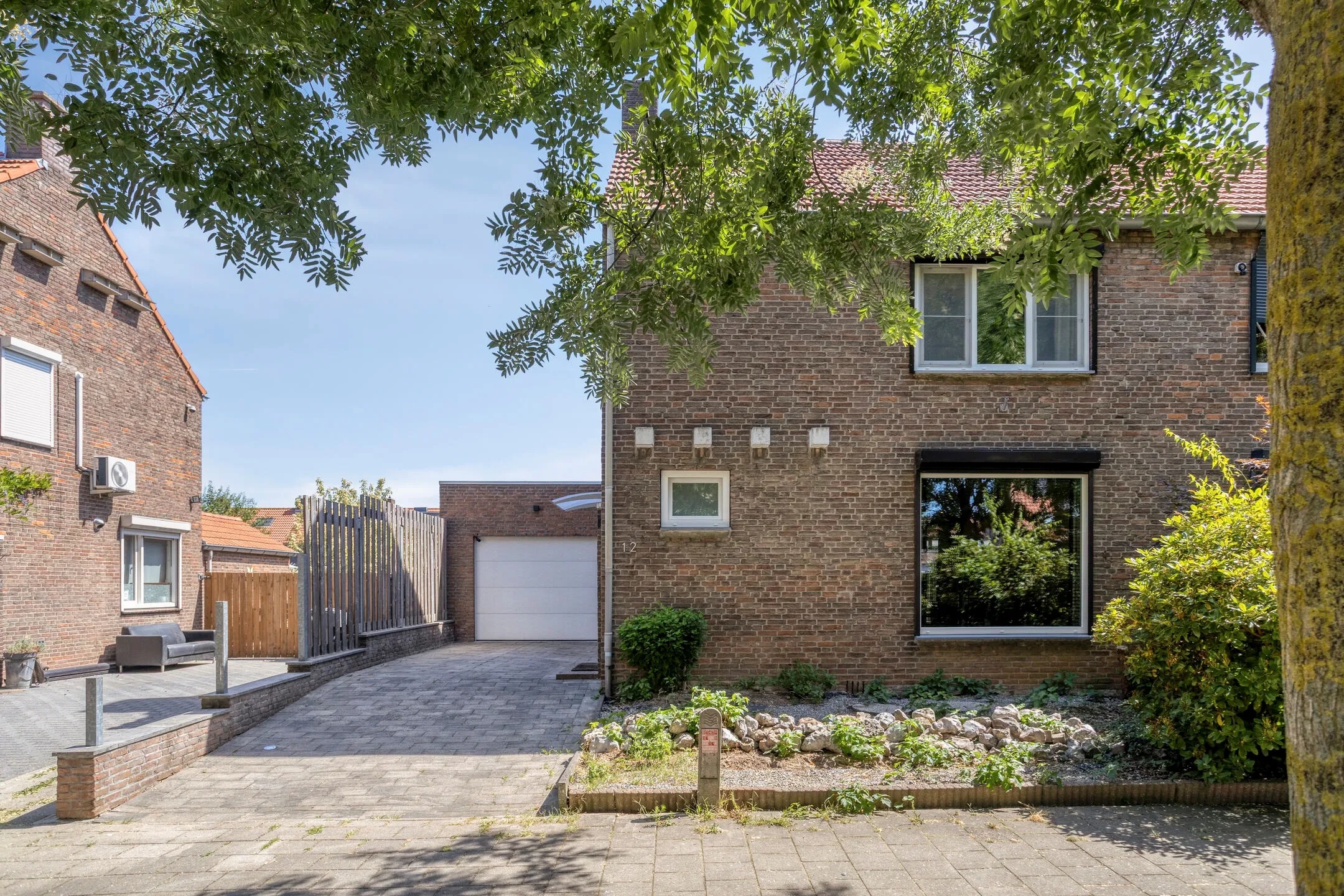Hoekwoning Jupiterstraat 12 in Geleen