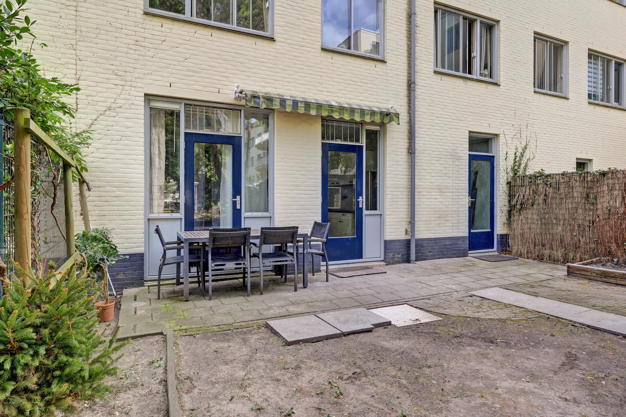 Benedenwoning Dostojevskisingel 151 in Amsterdam