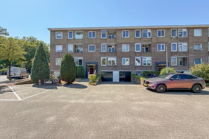 Tussenverdieping Wolvenlaan 9 in Hilversum