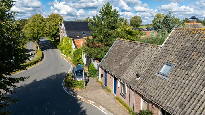 2-onder-1-kapwoning Weipoortseweg 45 in Zoeterwoude