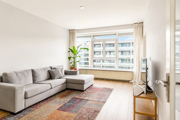 Galerijflat Postjesweg 335 in Amsterdam