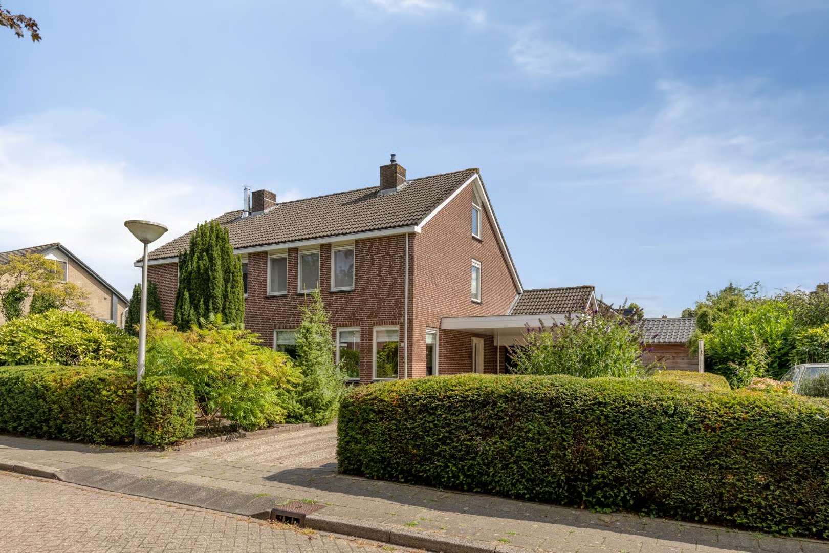 2-onder-1-kapwoning Kievitlaan 14 in Nieuwleusen