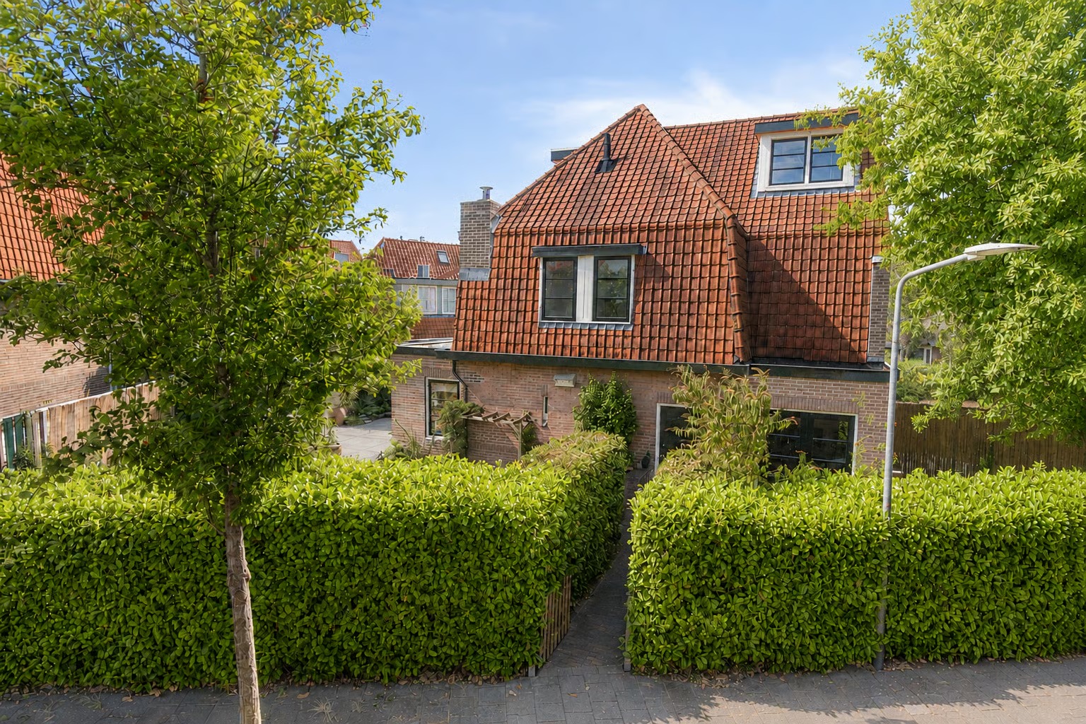 2-onder-1-kapwoning Bilderdijklaan 23 Hilversum