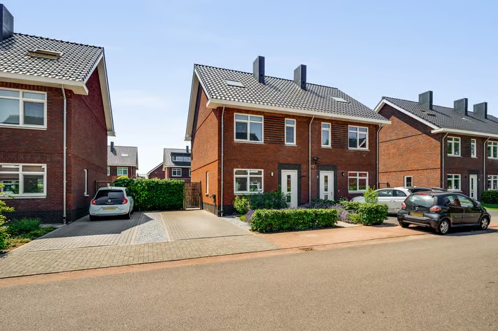 2-onder-1-kapwoning Windhaag 10 in Linne