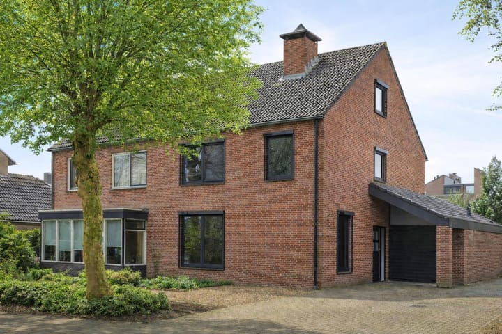 Halfvrijstaande woning Zwaluwendonk 12 Veghel