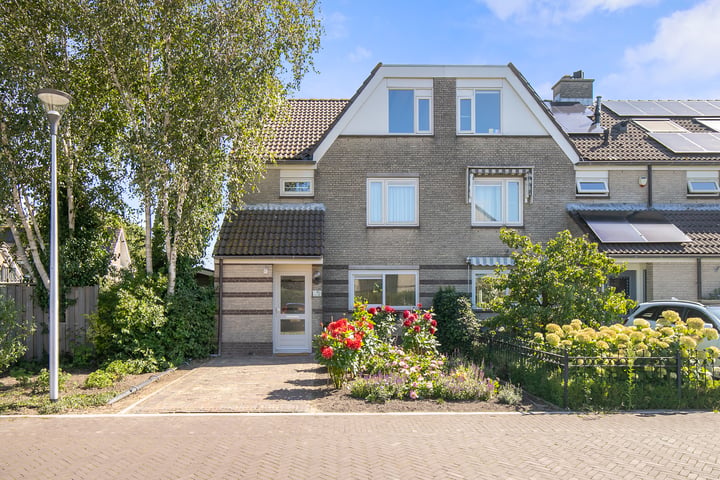 Eengezinswoning, hoekwoning Beppie Nooijstraat 58 Pijnacker