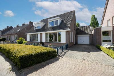 Geschakelde 2-onder-1-kapwoning Kruisboogstraat 53 in Haaren