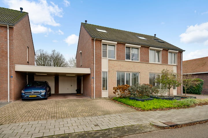 2-onder-1-kapwoning Jankushofstraat 4 in Weert