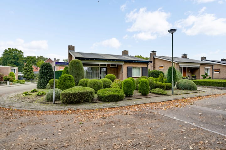 Bungalow, vrijstaande woning Leenhofplein 1 in Baexem