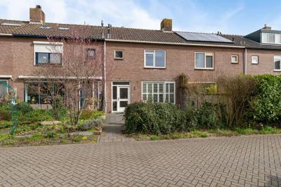 Tussenwoning Sleedoornplantsoen 46 in Schoorl