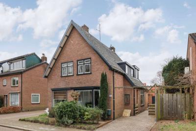 Eengezinswoning, 2-onder-1-kapwoning Ooiweg 23 2 in Apeldoorn