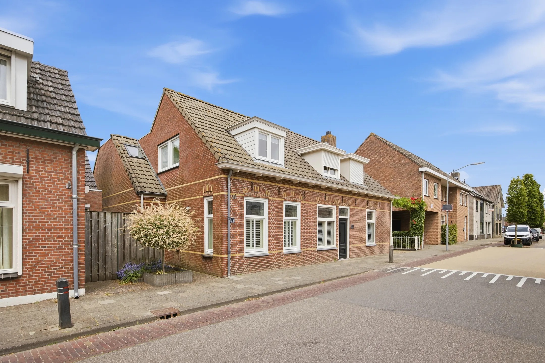 Halfvrijstaande woning Nieuwstraat 72 in Made
