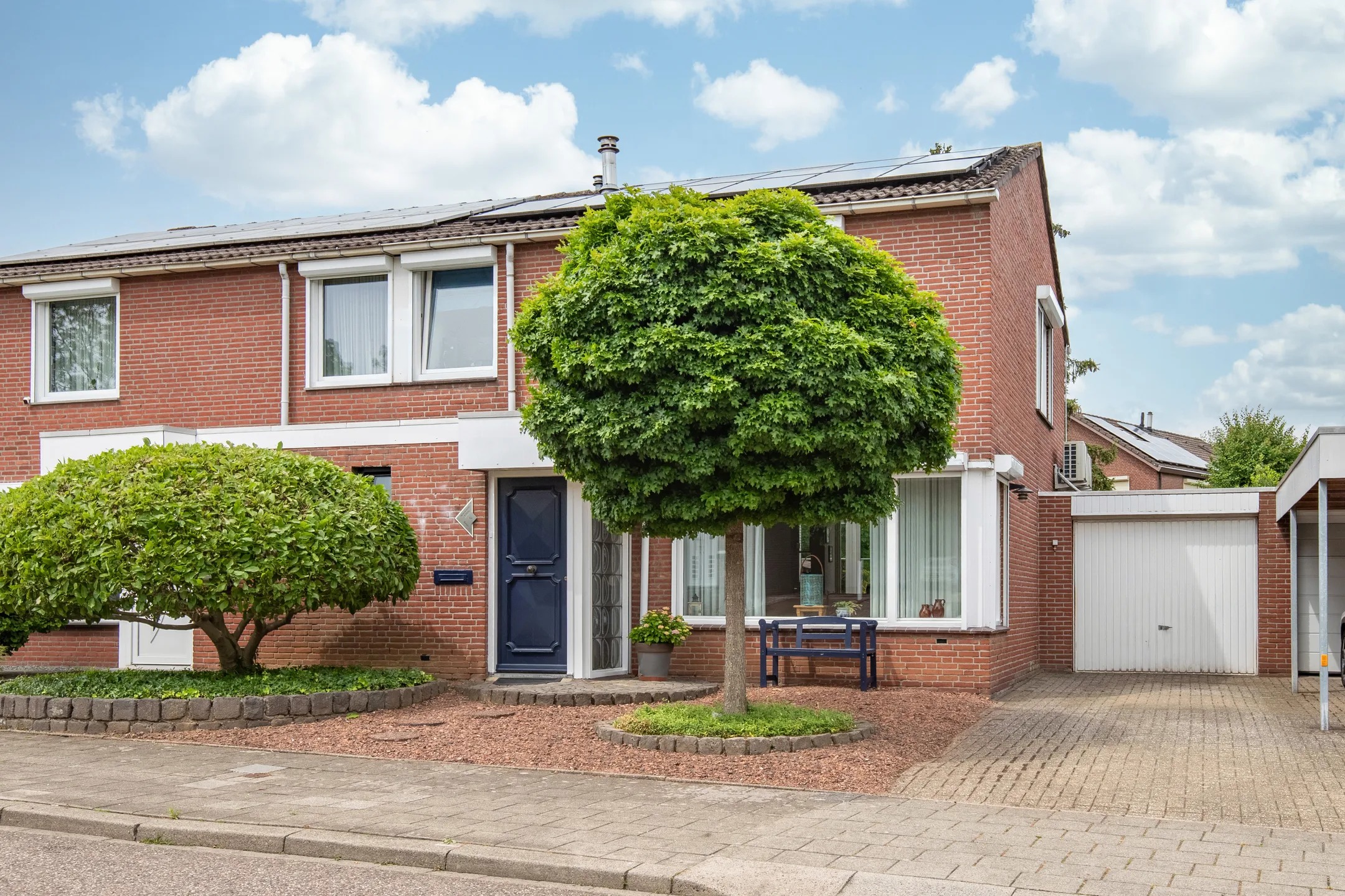 2-onder-1-kapwoning Hoefveld 64 in Landgraaf