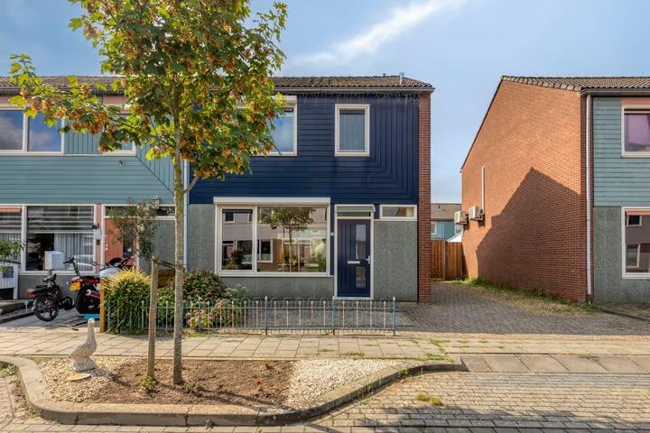 Hoekwoning Piet Heinstraat 11 in Zevenaar