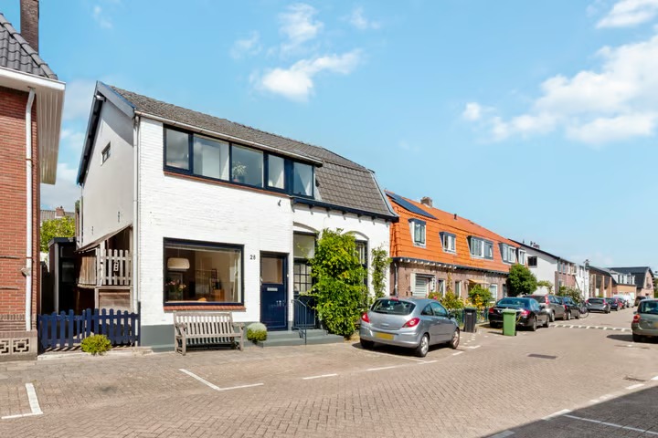 2-onder-1-kapwoning Cereslaan 28 in Bussum