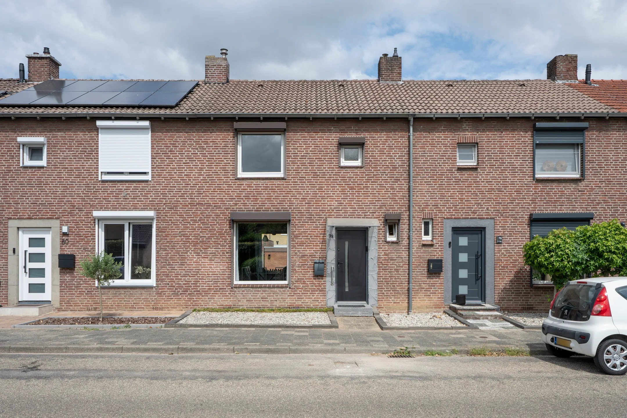 Tussenwoning Oude Landgraaf 78 in Landgraaf