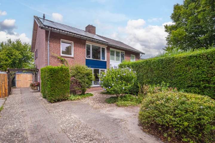 Eengezinswoning, 2-onder-1-kapwoning Loostraat 44 a in Loo Gld