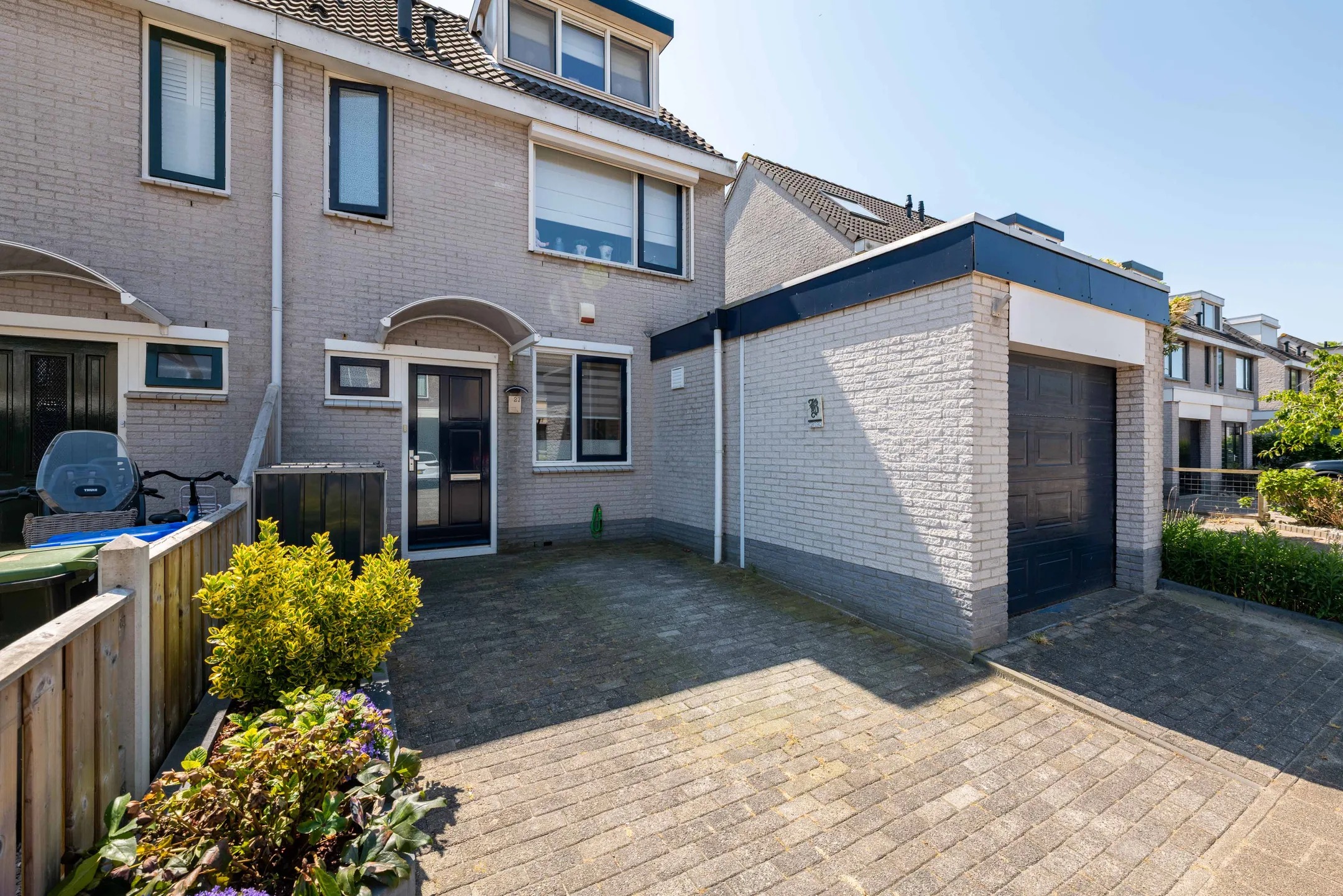 2-onder-1-kapwoning Maarten Trompstraat 27 in Hellevoetsluis