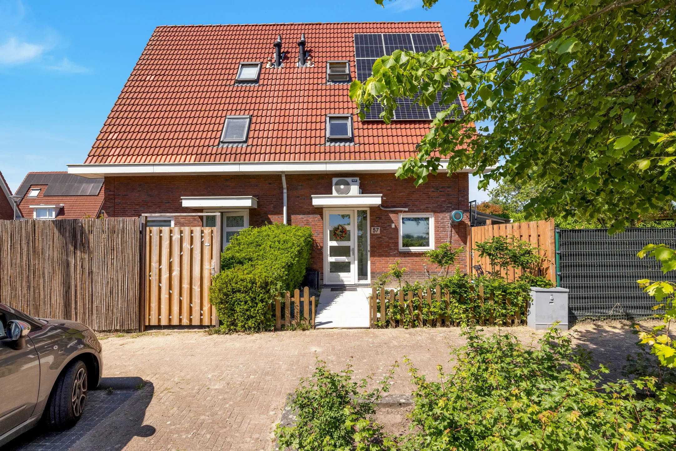 Hoekwoning Johannes Kolfstraat 57 in Westmaas