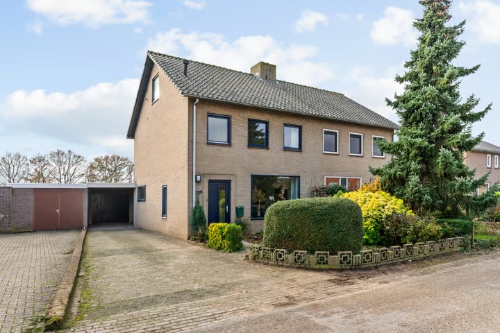 2-onder-1-kapwoning Dorpsstraat 22 b in Middelaar