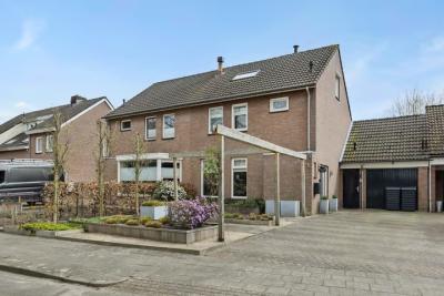 2-onder-1-kapwoning Reusel 15 in Deurne