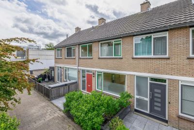 Tussenwoning Dennekruid 100 in Rotterdam